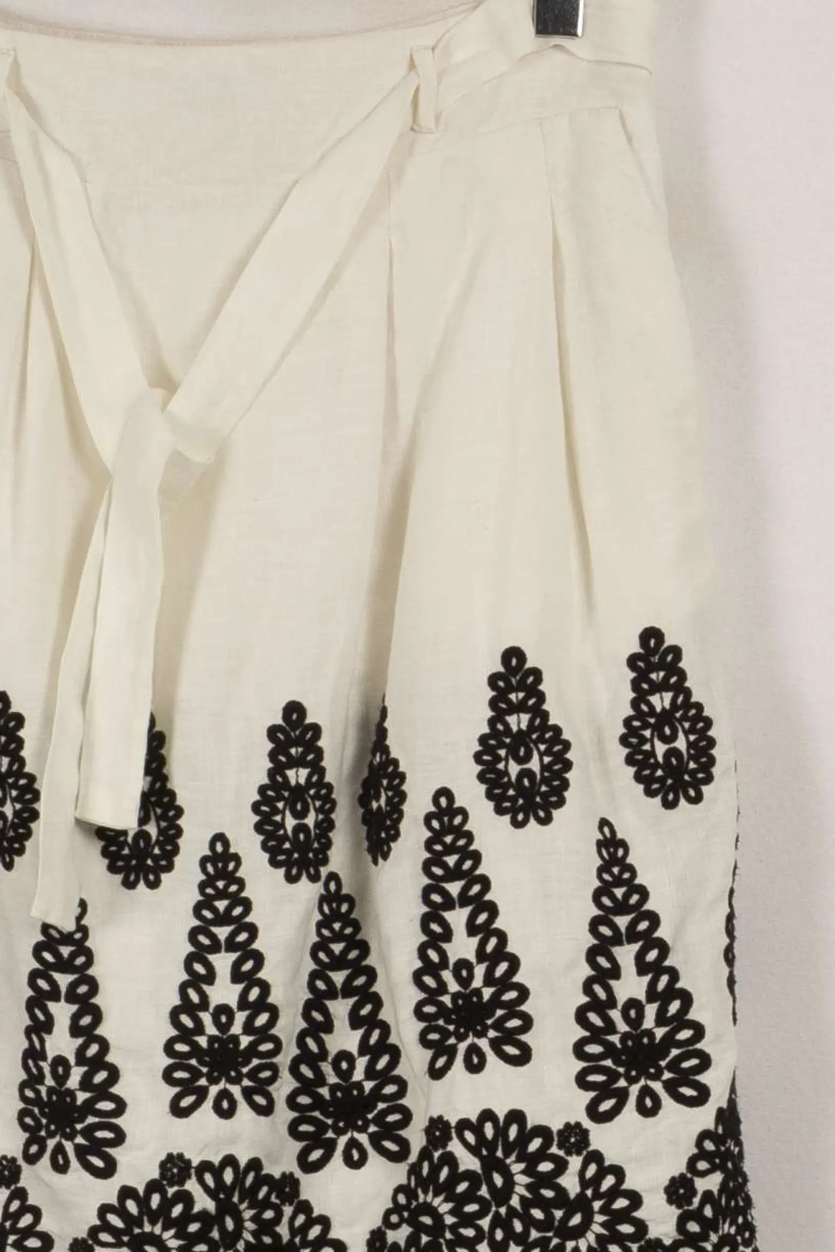 Store Maison 123 Jupe he avec broderies noires - Taille M/38 Blanc