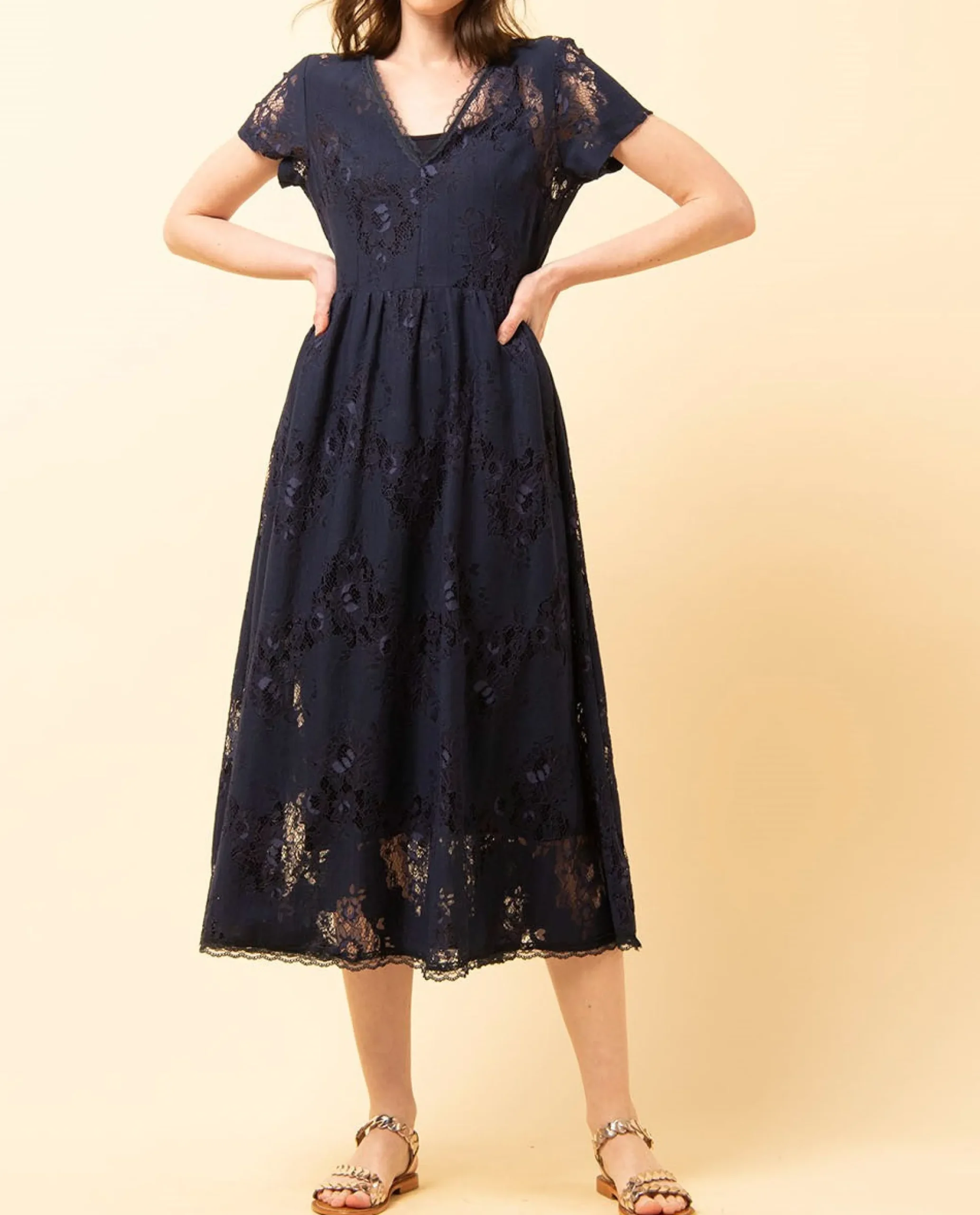 Store La Fée Maraboutée Robe manches courtes en dentelle - L/40 Bleu