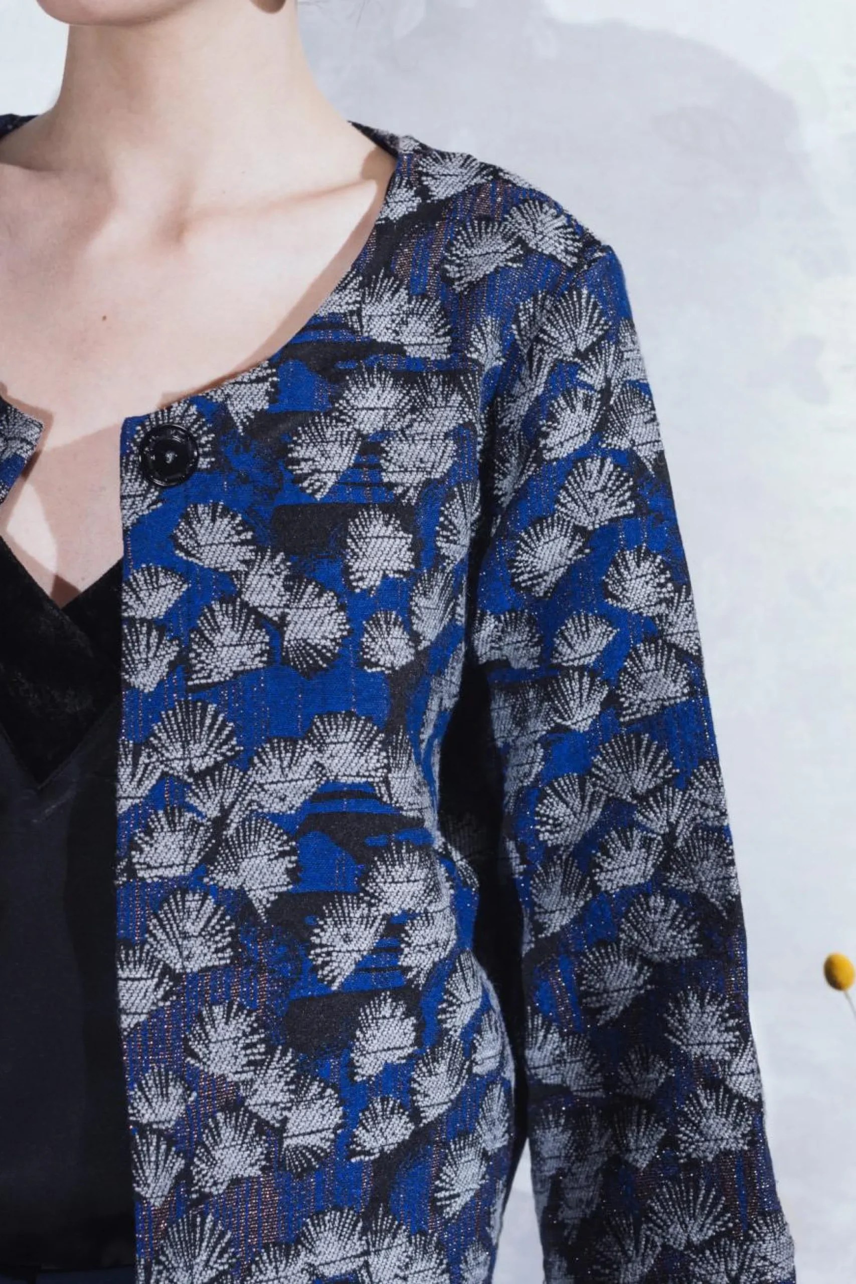 Shop La Fée Maraboutée Veste courte en brocart - S/36 Bleu